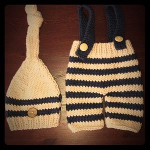 Knit Outfit for Newborn Photoshoot